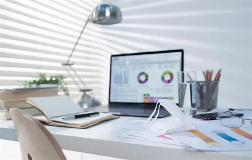 张凌赫大学导师简介